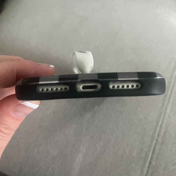 iPHONE CASE - Picture 5 of 5